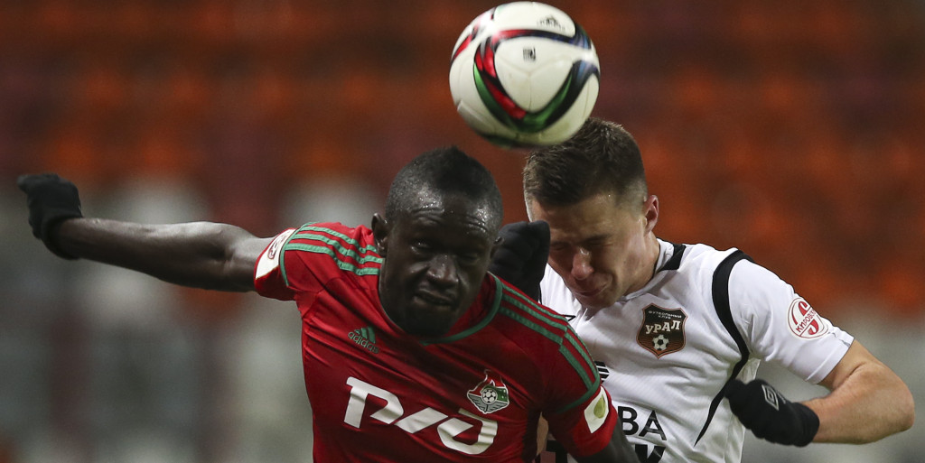 Niasse set for Everton medical