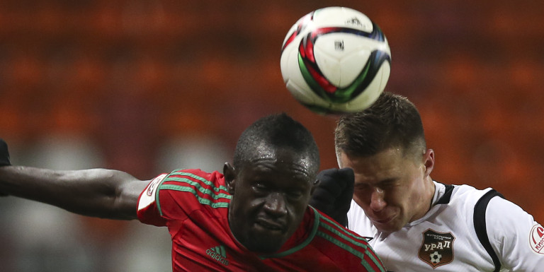 Everton set to sign Niasse