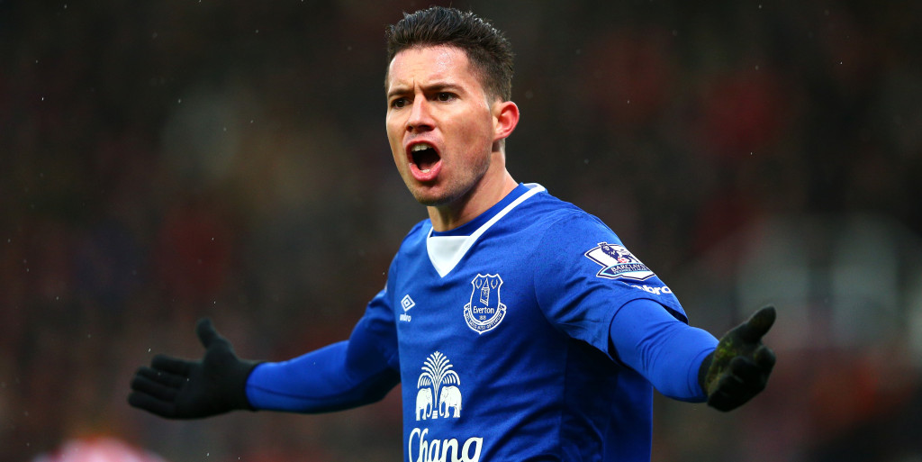 Bryan Oviedo set to sign contract extension