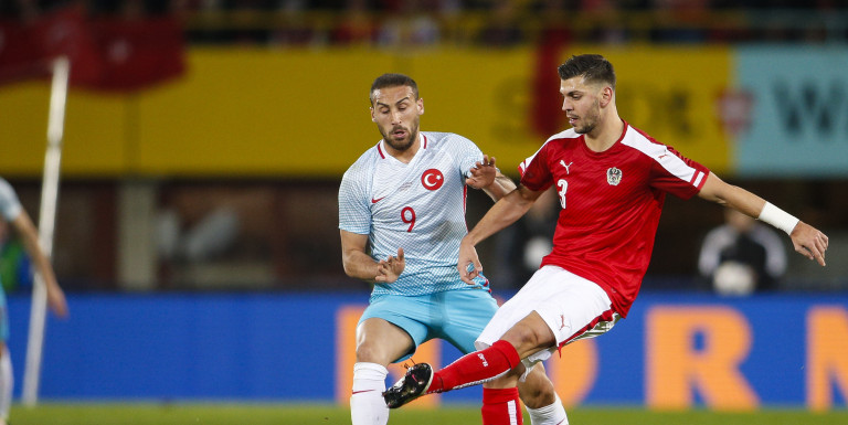 Everton fall behind Juve in hunt for Kyiv defender