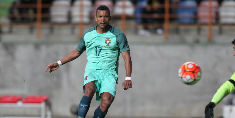 Everton target Nani wants England move