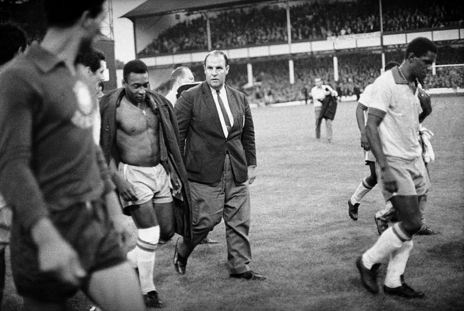 Pele Leaves The Pitch Central Press/Hulton Archive/Getty Images