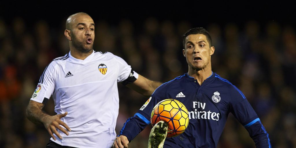 Valencia defender close to Everton move