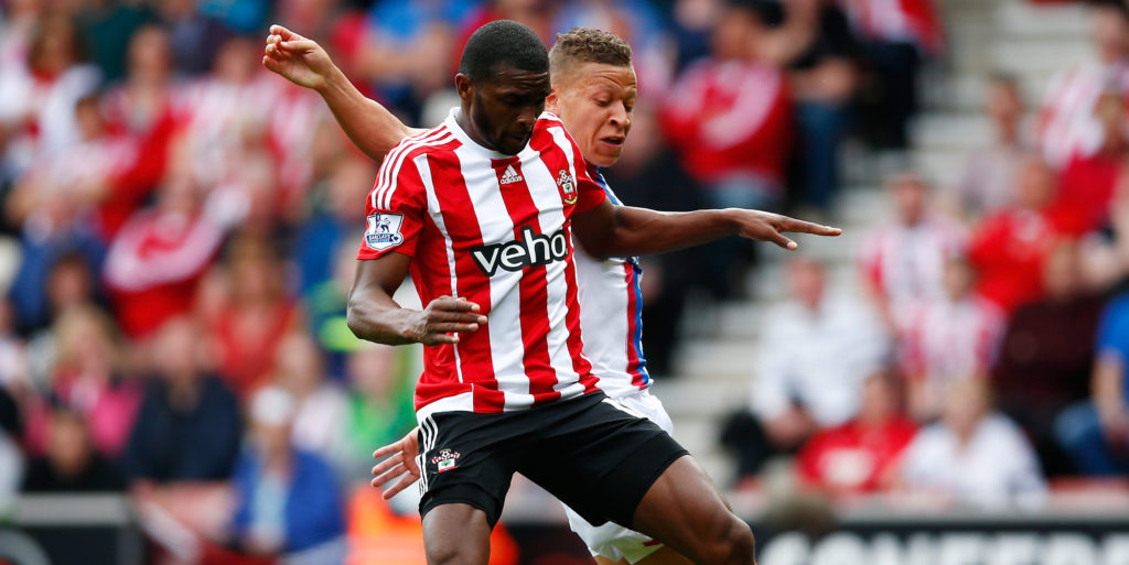 Everton close in on Martina