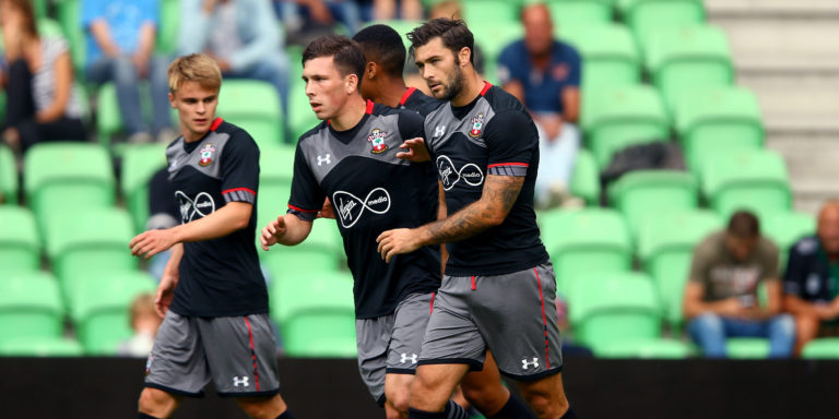 Everton take interest in Charlie Austin