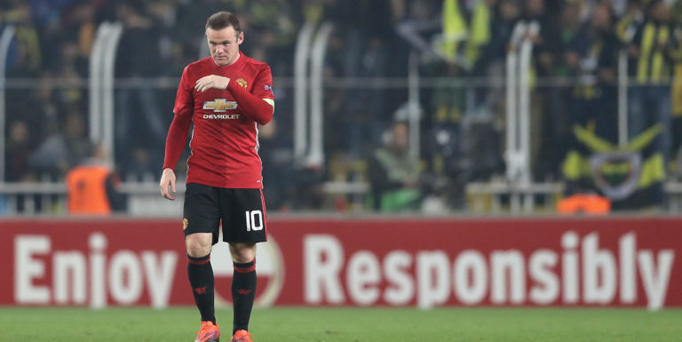 Rooney to see out United contract despite Everton interest