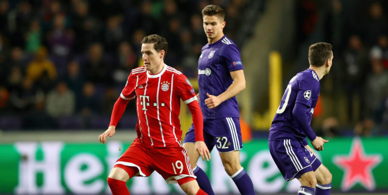 Boost for Everton as West Ham delay Dendoncker decision