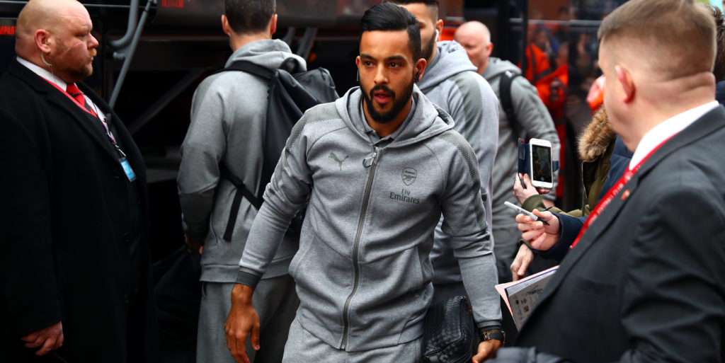 Everton to complete Walcott deal this week