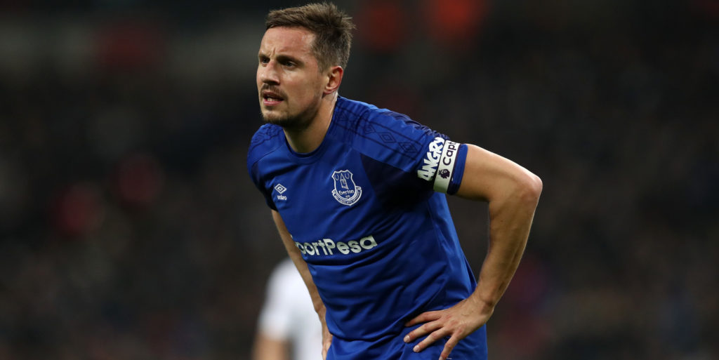 Jagielka urges patience with Everton forward