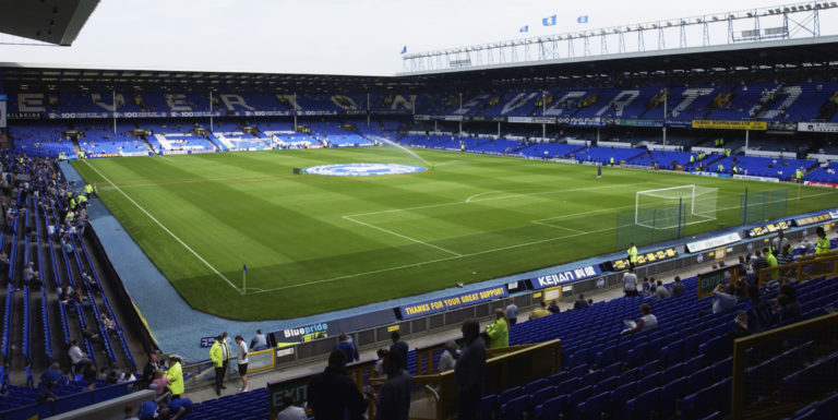 Everton identify potential replacement for Steve Walsh