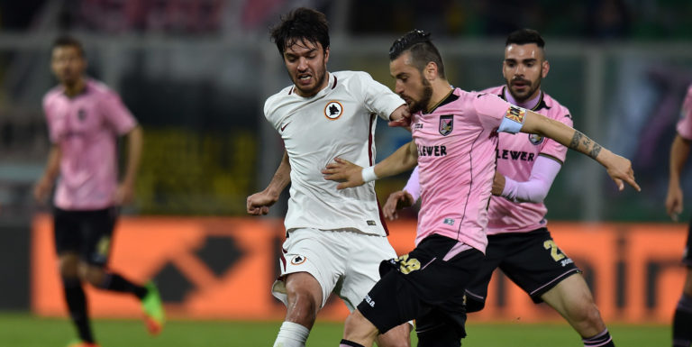 Everton and Fulham battling to sign Ligue 1 star