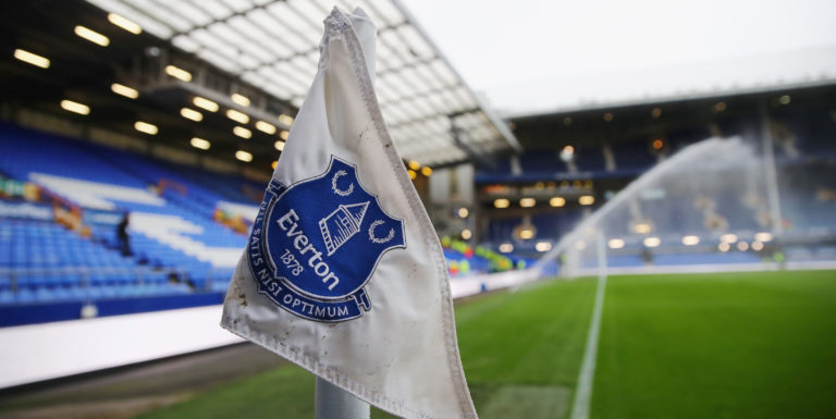 Everton line up summer swoop for hotshot midfielder