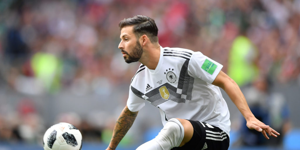 Everton step up pursuit of German international