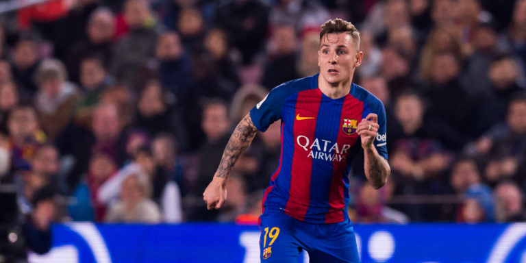 Everton complete the signing of Lucas Digne