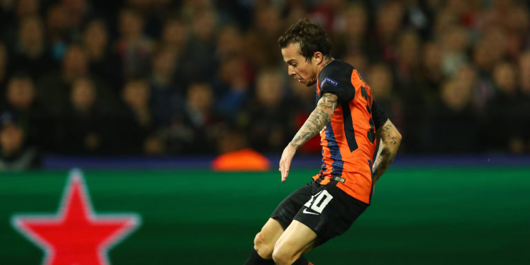 Everton keen to beat Benfica to free agent