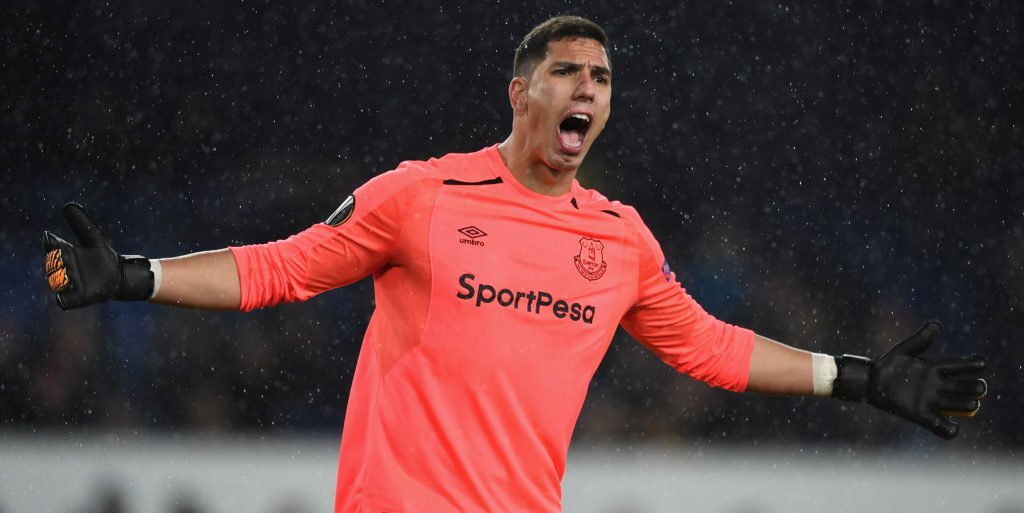 Robles pens message of gratitude to Everton staff and fans
