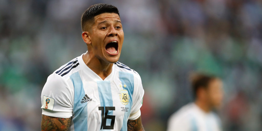 Everton consider offer for United defender Marcos Rojo