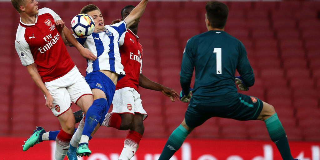 Everton confirm capture of Arsenal goalkeeper Virgínia