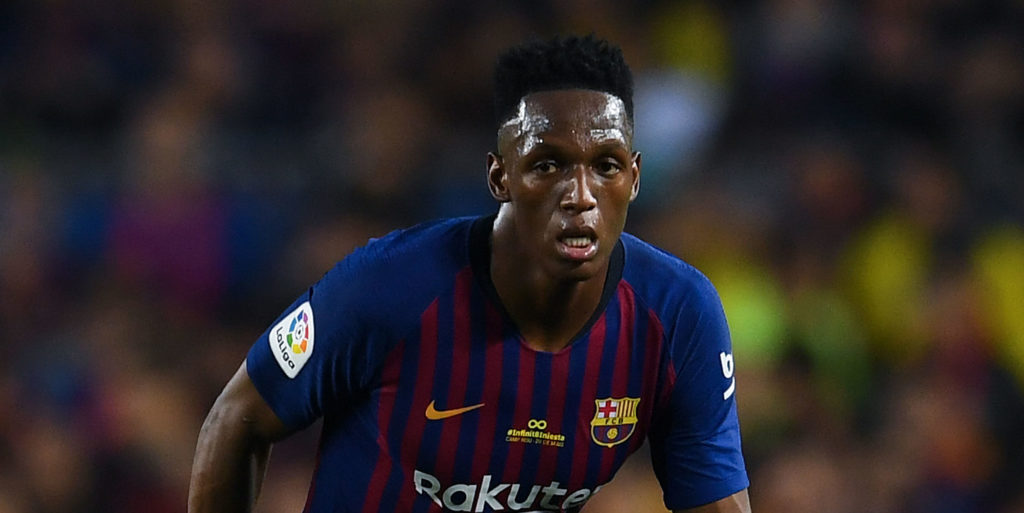Everton complete deals for Mina and Gomes