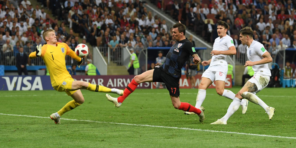 Pickford explains his view of goalkeeping criticism