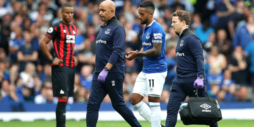 Everton boss Silva delivers injury update on Walcott