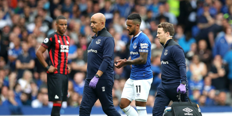 Walcott looking to return to fitness for West Ham clash