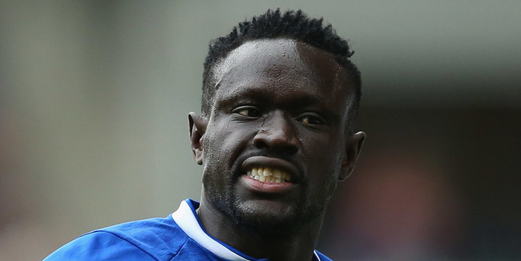 Everton looking to sell Oumar Niasse in January