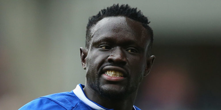 Everton looking to sell Oumar Niasse in January