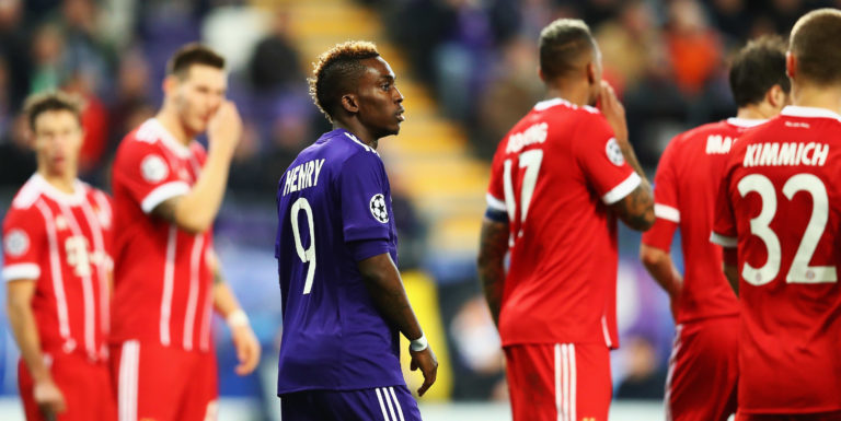 Besiktas hold talks with Everton over Onyekuru loan