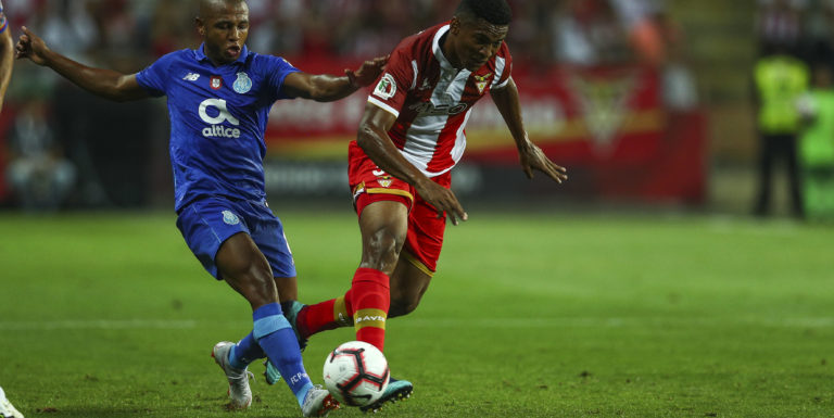 Frankfurt rival Everton for Brahimi signature