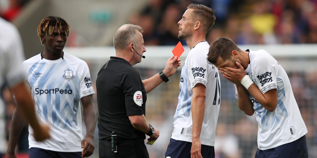 10 Men Everton earn point at Selhurst Park