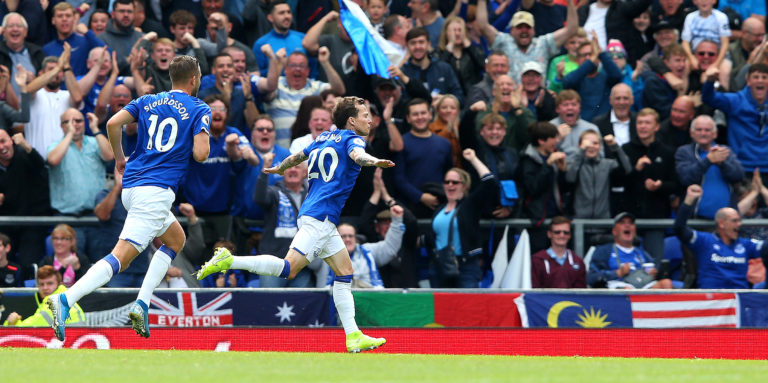 Everton hold on for first win of the season