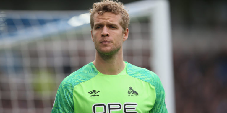 Lossl wants first-team spot – could he displace Pickford?