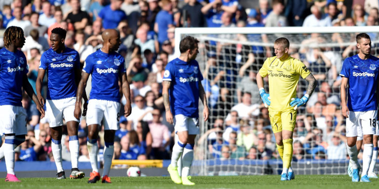 Brilliant Blades stun woeful Everton – Report