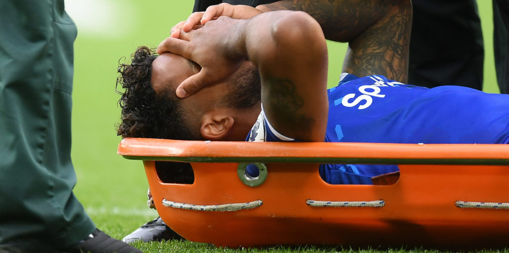 Walcott forced off through early injury – shame for the winger