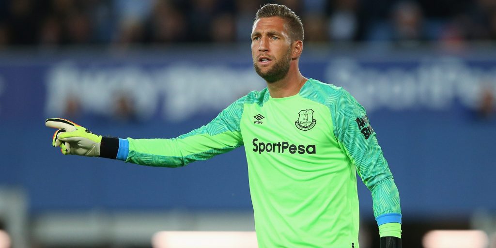 Everton to listen to offers for Stekelenburg