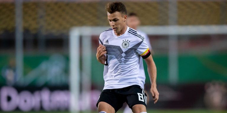 Bayern join Everton in race for Dennis Geiger