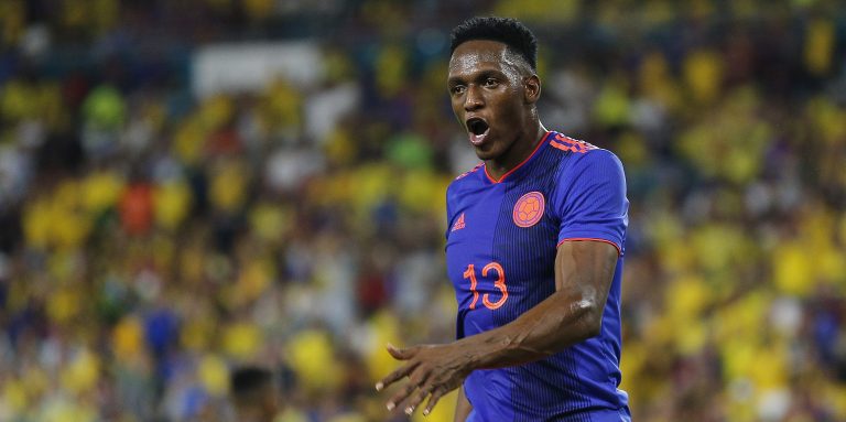 Silva confirms Mina still experiencing knee pain