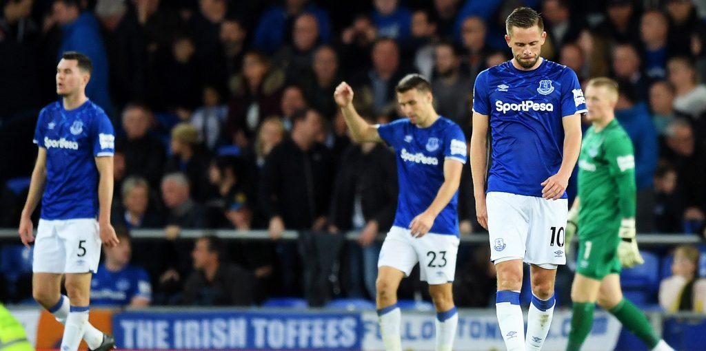 Nevin believes atmosphere at Everton suggests disconnect between fans and club