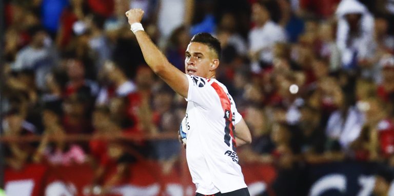 Everton are monitoring River Plate forward Rafael Santos Borre