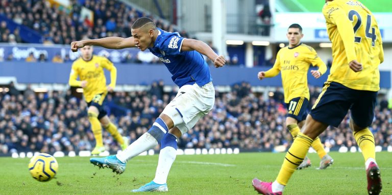 Everton and Arsenal play out a goalless draw as new manager’s watch on