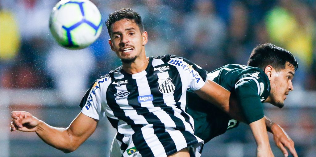 Everton have offer rejected for Brazilian defender Verissimo
