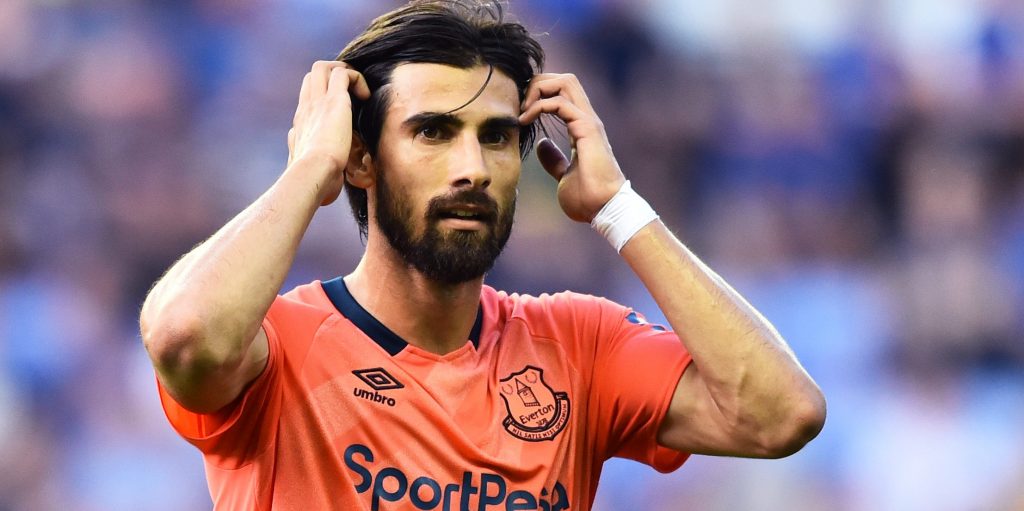 Everton fans offer Gomes encouragement following motivational Twitter post
