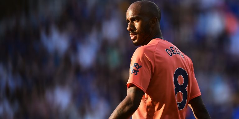 Everton fans poke fun at Delph following injury status update