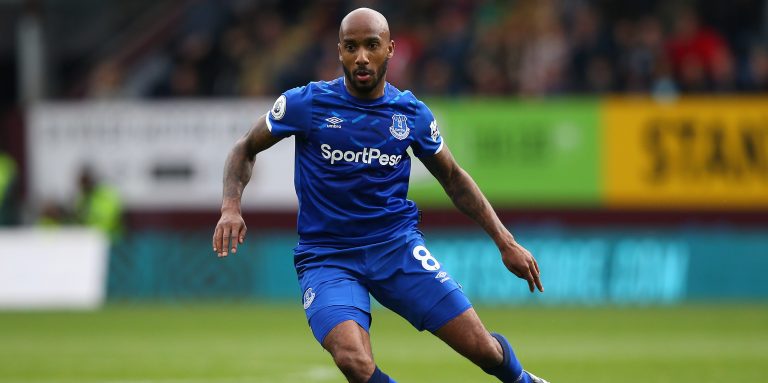 Everton to hold talks with Delph following social media spat