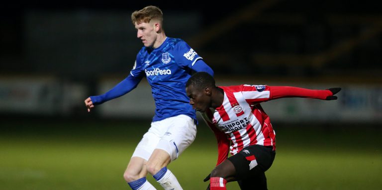 Everton fans disagree with club after Celtic loan offer for Gordon is rejected