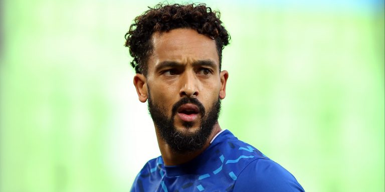 Everton fans slam Walcott after West Ham performance