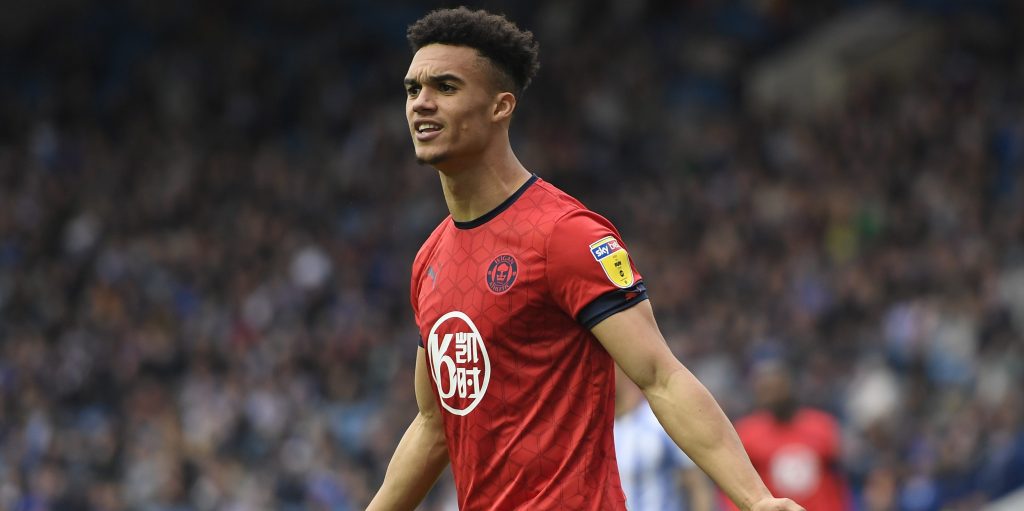 Everton may profit as Robinson attracts Premier League interest