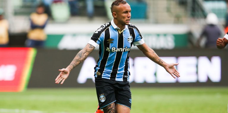 Everton not considering move for Gremio forward Everton