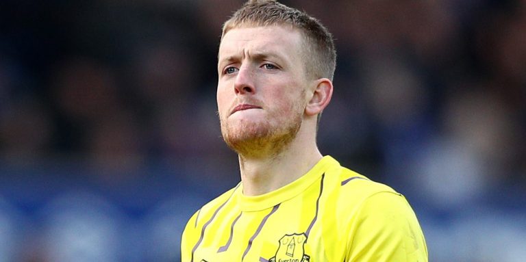 Five goalkeepers that Everton could replace Jordan Pickford with
